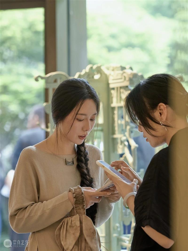 前卫艺术展《越》 开启2025养云艺术季的无限可能 热点聚焦 前卫艺术展《越》 2025养云艺术季 崇真艺客